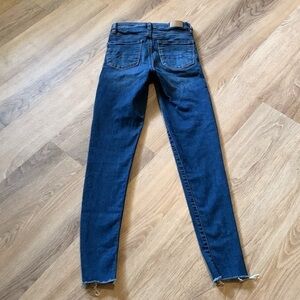 American Eagle super hi rise jegging crop size 0 in excellent condition